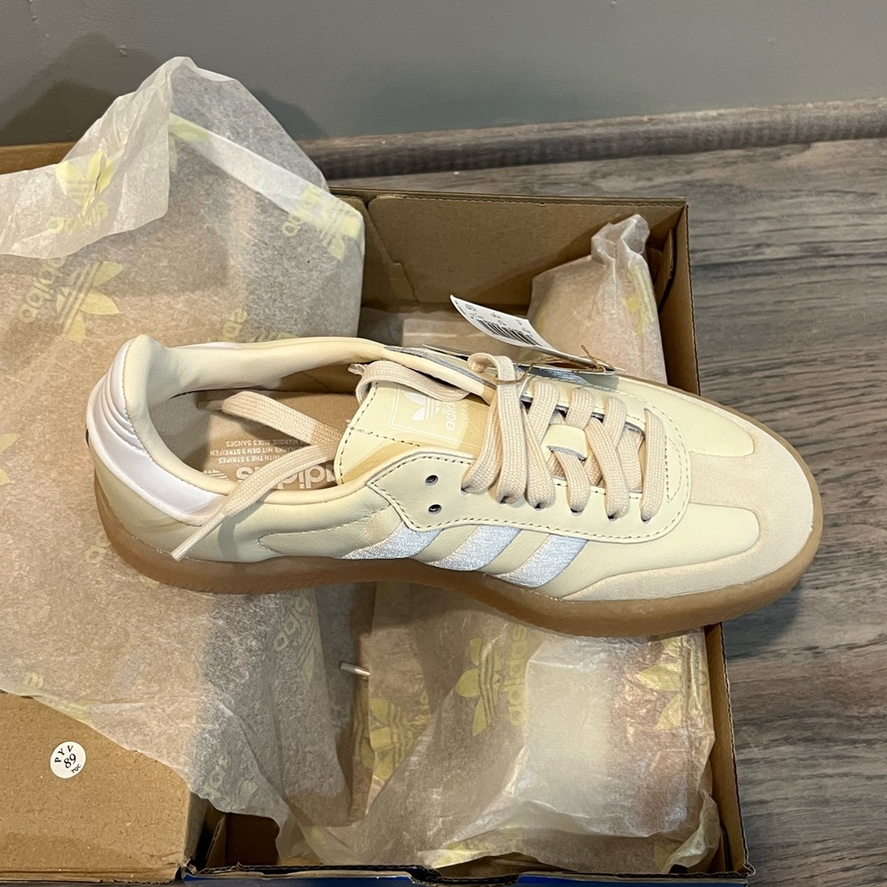 Adidas Samba W Cream Sneakers - Picture 3 of 4